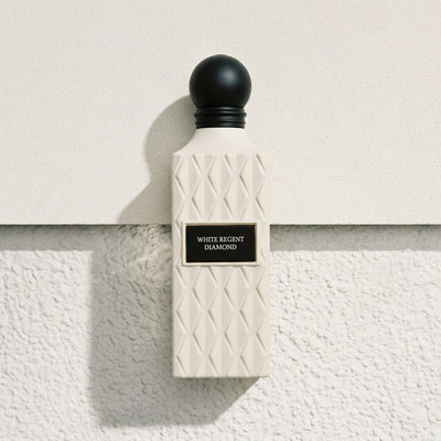 Ibraq White Regent Diamond — Saffron & White Florals